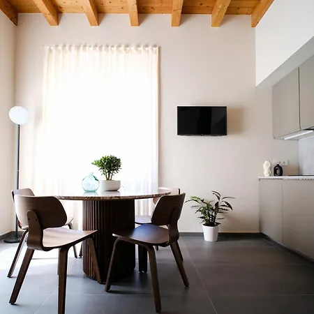 The Tower Premium - Beams & Views - 3 Min Walk To Bernina Express & Station Tirano