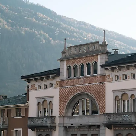 Apartment The Tower Premium - Beams & Views - 3 Min Walk To Bernina Express & Station Tirano
