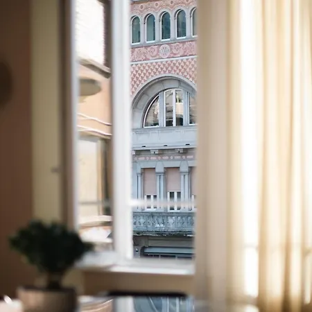 The Tower Premium - Beams & Views - 3 Min Walk To Bernina Express & Station *