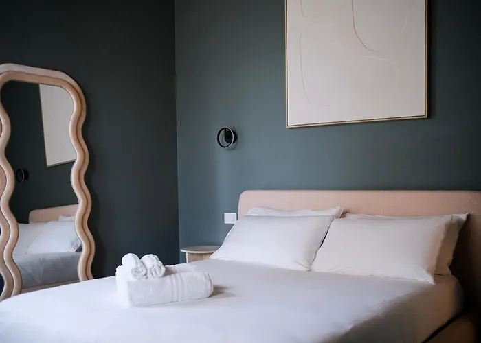 The Tower Premium - Beams & Views - 3 Min Walk To Bernina Express & Station Tirano